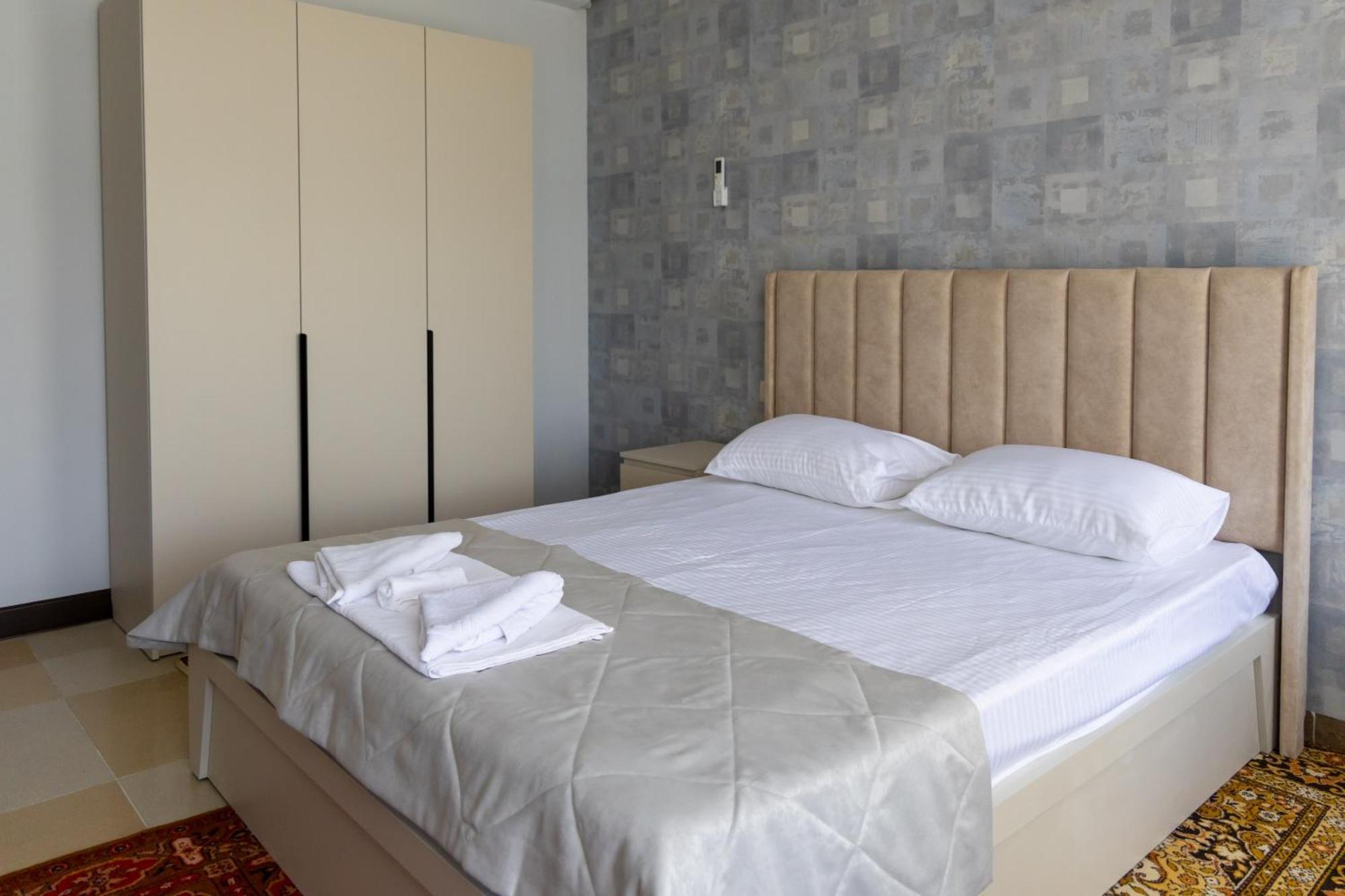 Gladzor Hotel ภายนอก รูปภาพ