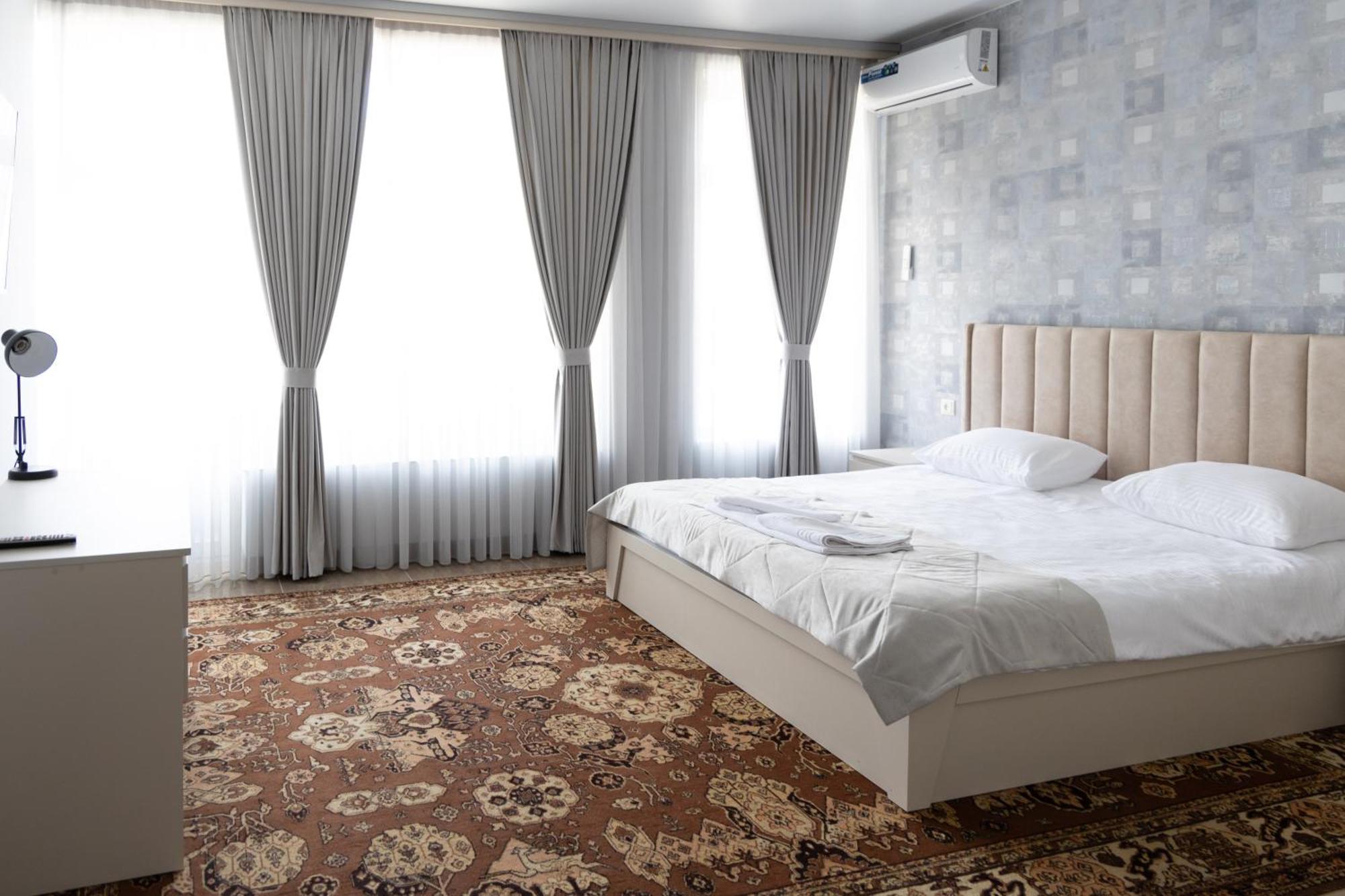 Gladzor Hotel ภายนอก รูปภาพ
